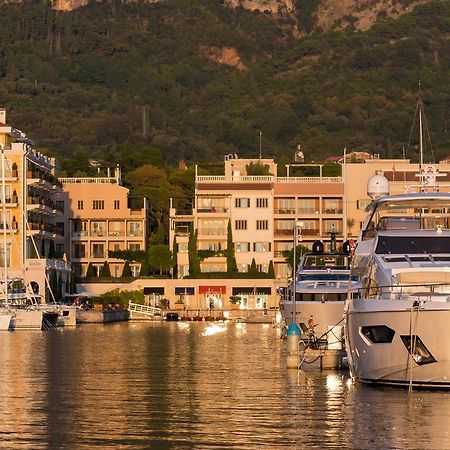 Villa Sandy Apartments Tivat Exterior photo