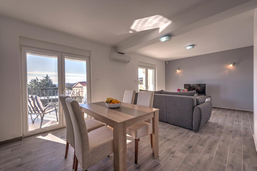Villa Sandy Apartments Tivat Exterior photo