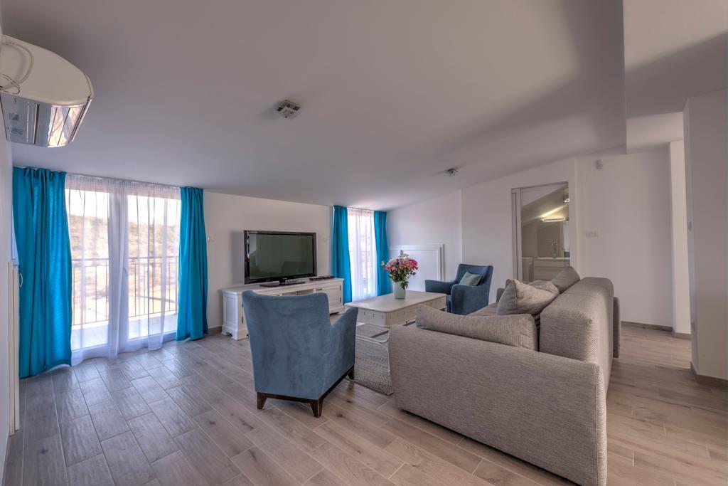Villa Sandy Apartments Tivat Exterior photo