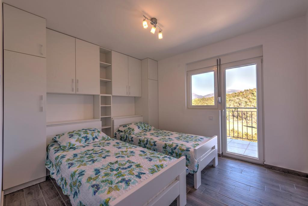 Villa Sandy Apartments Tivat Exterior photo